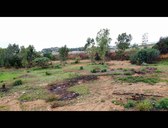 42,000M² VACANT LAND FOR SALE IN MEADOWDALE